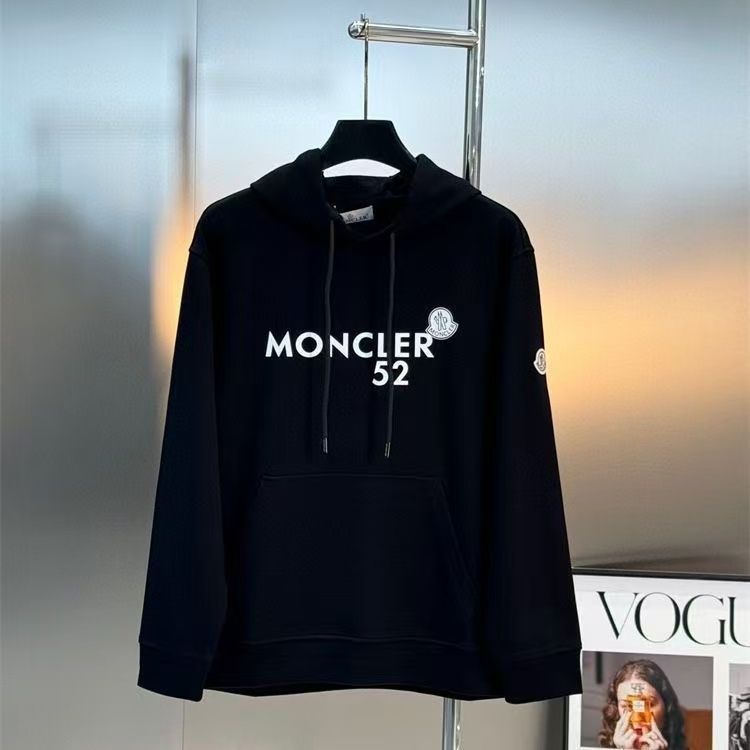 【MONCLER】モンクレールの新作フード付きスウェットシャツ 男女兼用