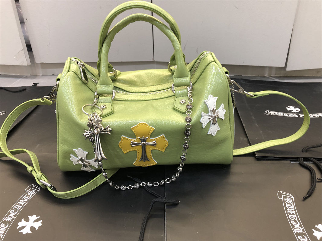 【Chrome Hearts】 クロムハーツ 新作クロスボディショルダーバッグ