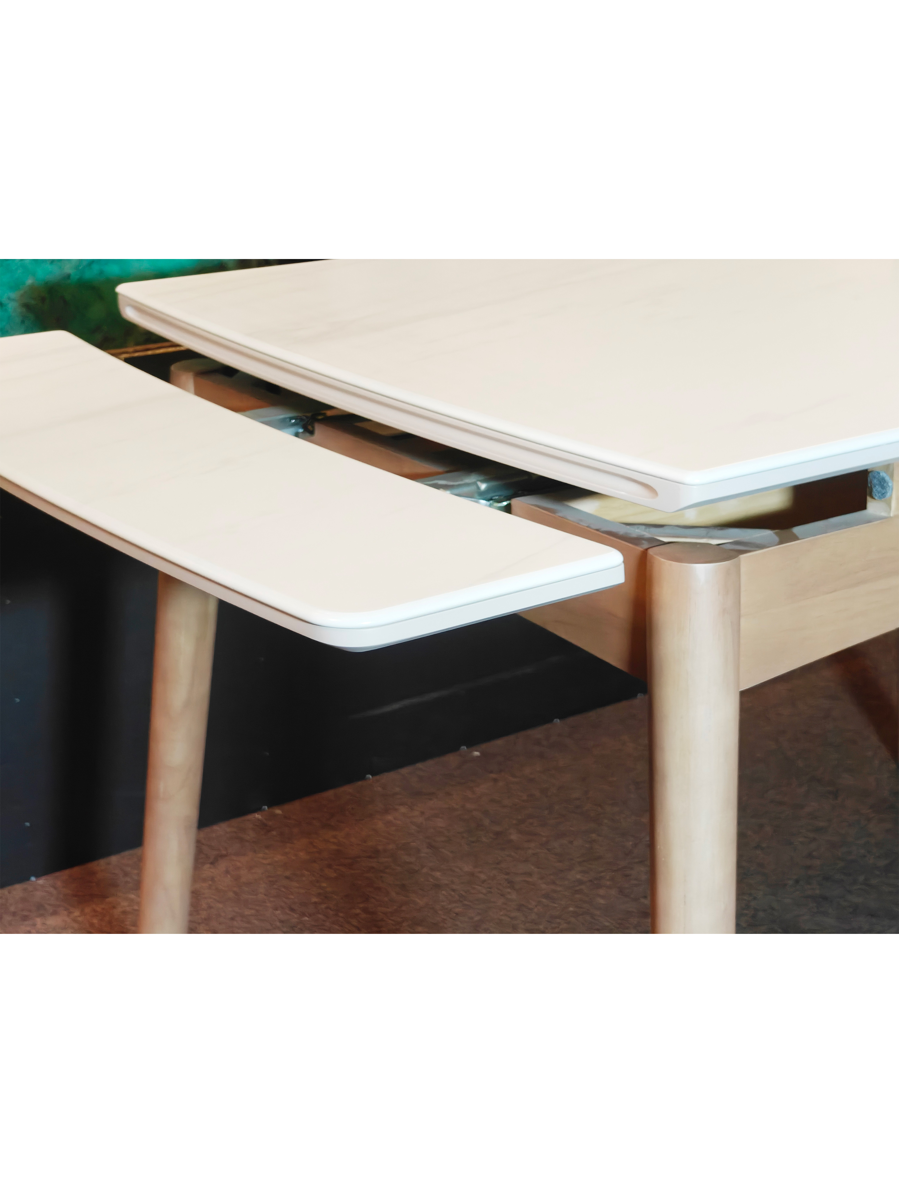 Battista Extendable Dining Table