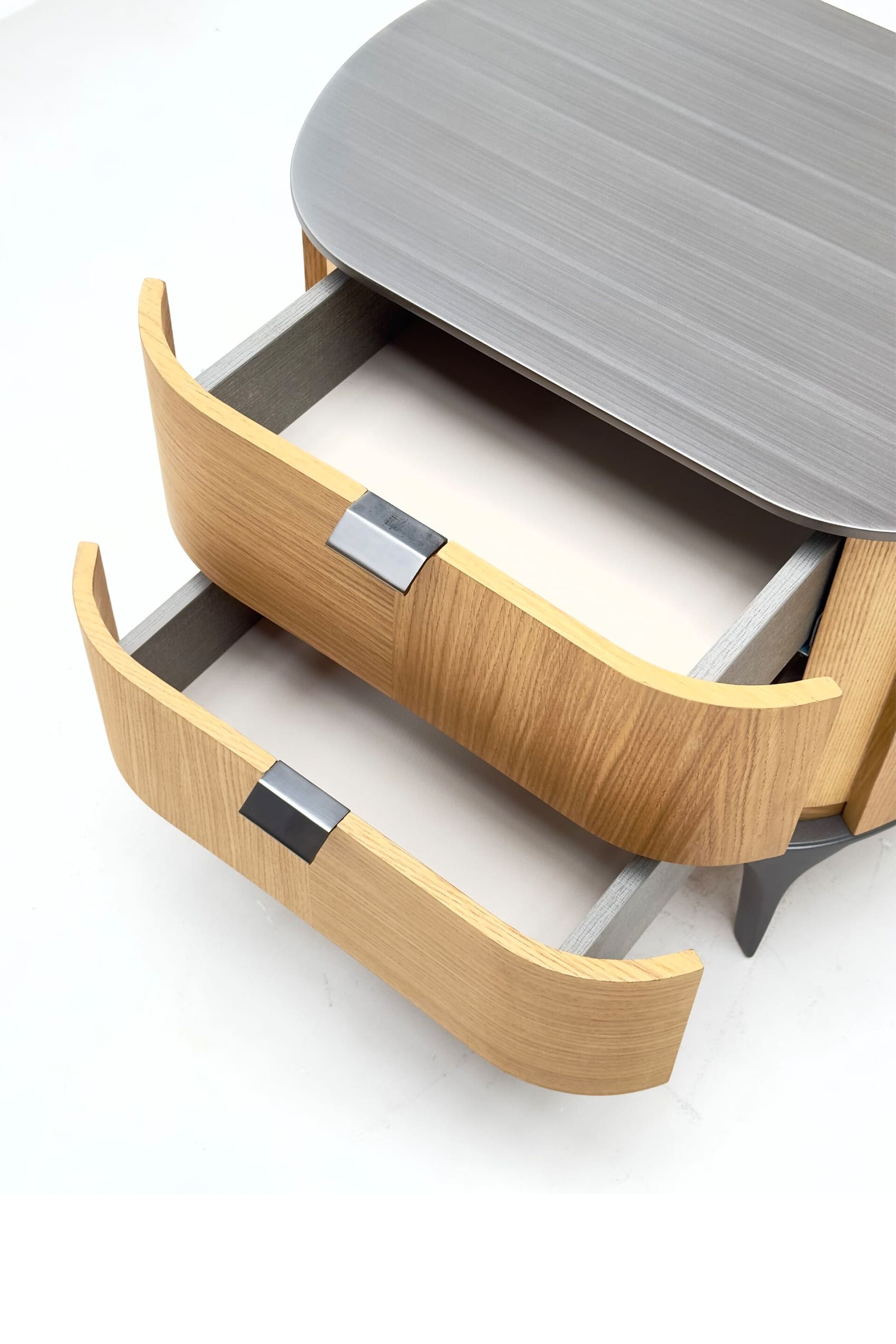 Gavi Night Stand