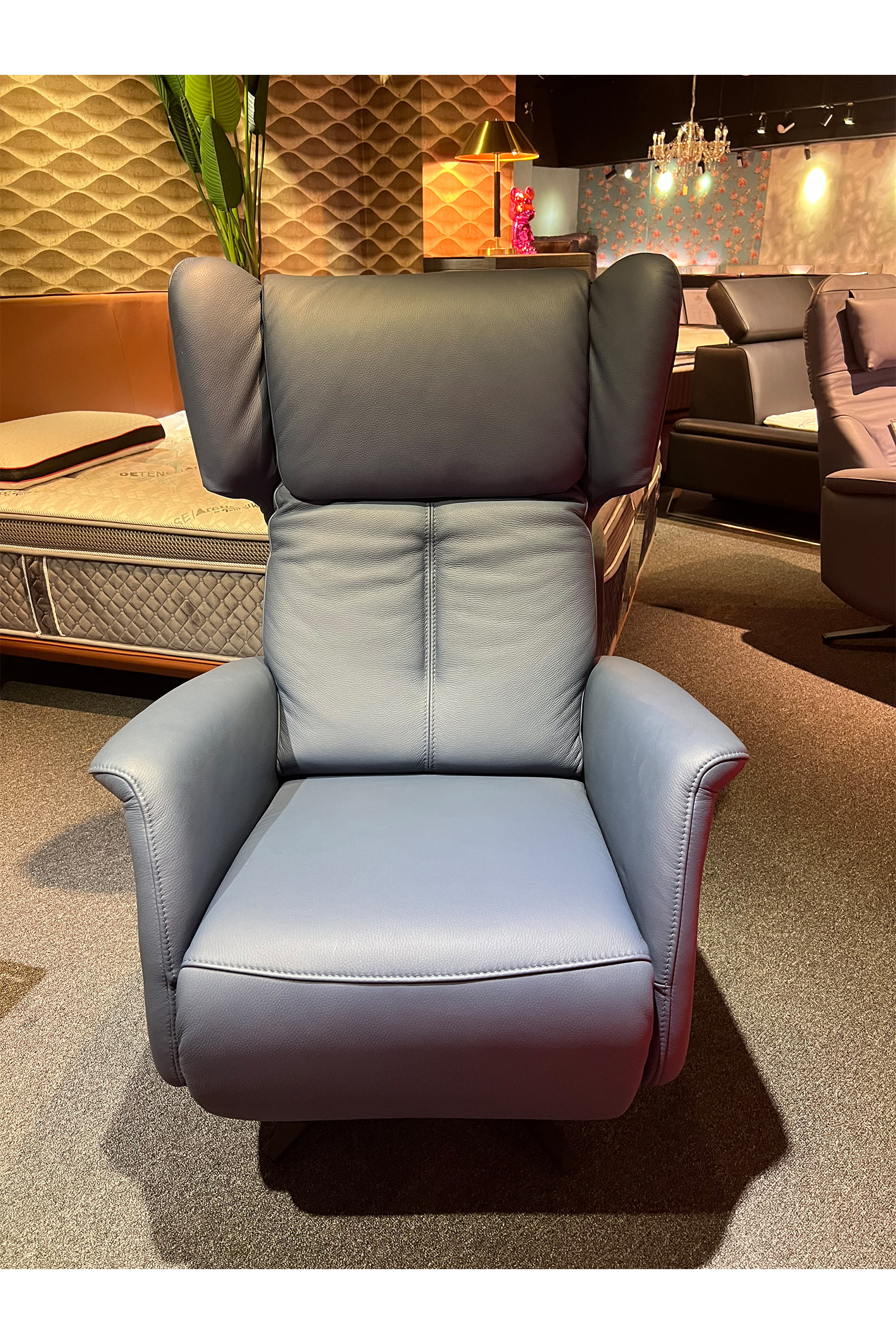 Trinite Lounge Chair