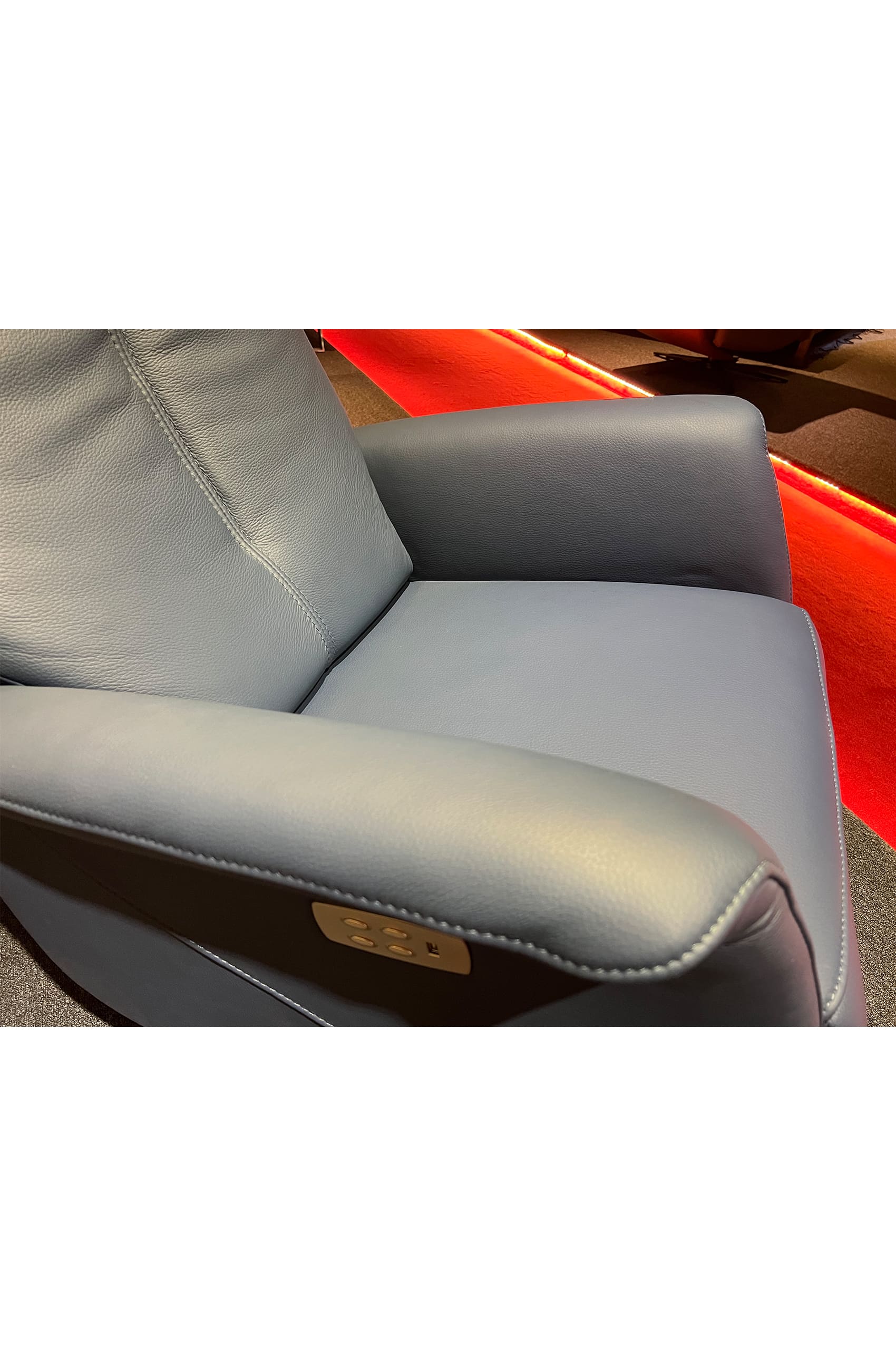 Trinite Lounge Chair