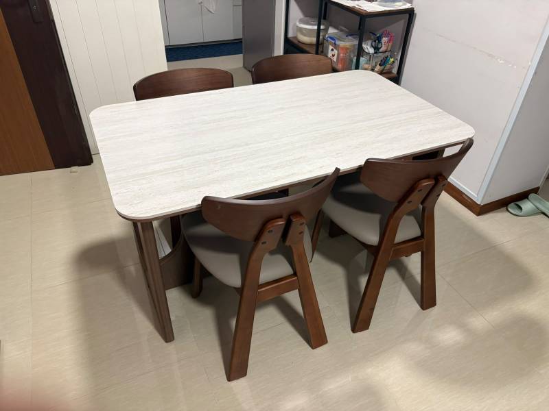 Dining set, real home