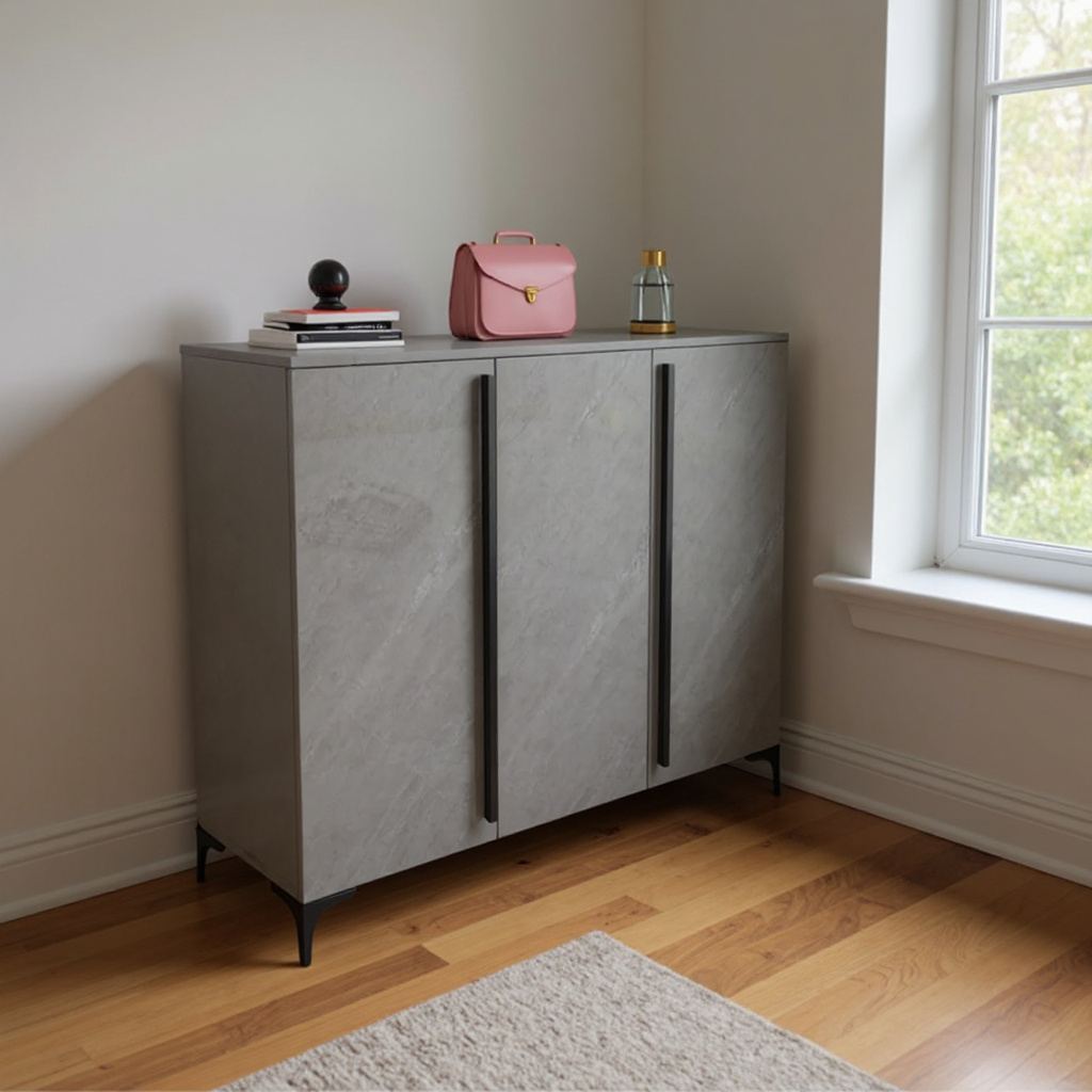 Scarpa 3 Door Shoe Cabinet 