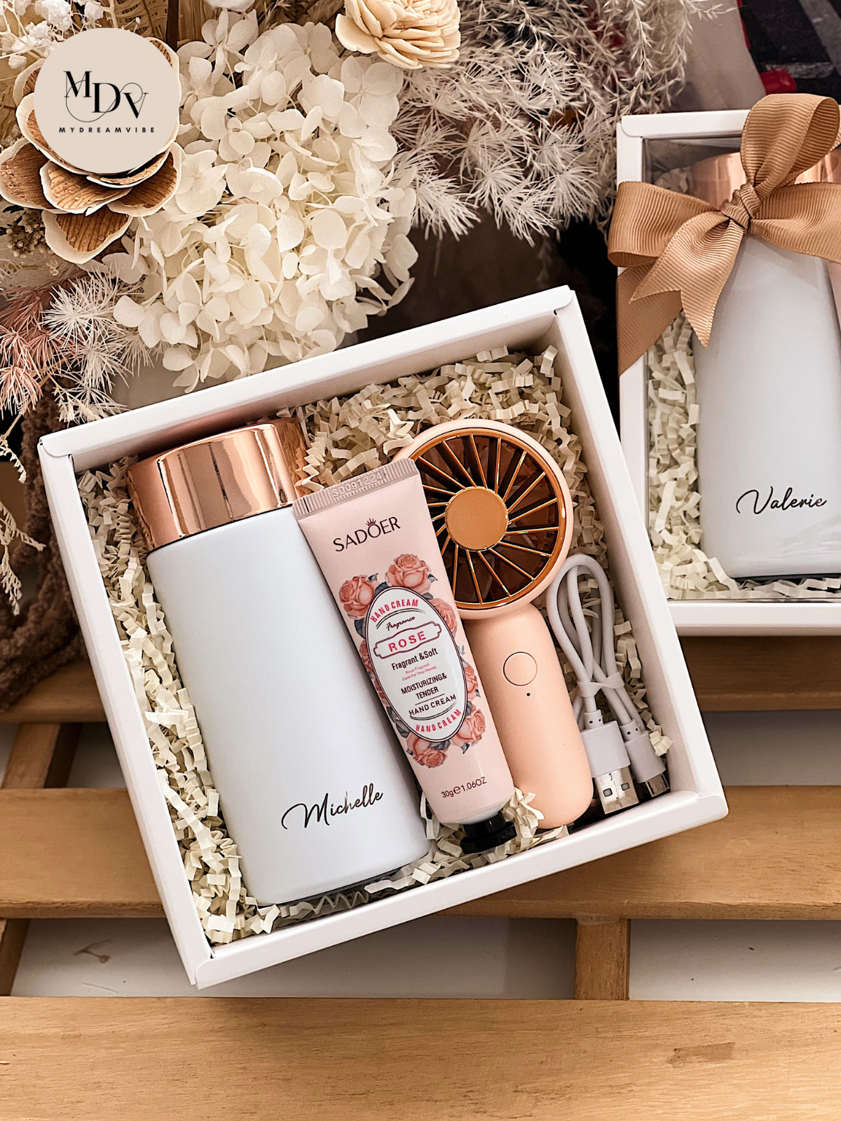 Cool & Comfy Essentials Gift Set - Stay Refreshed. Stay Radiant.
