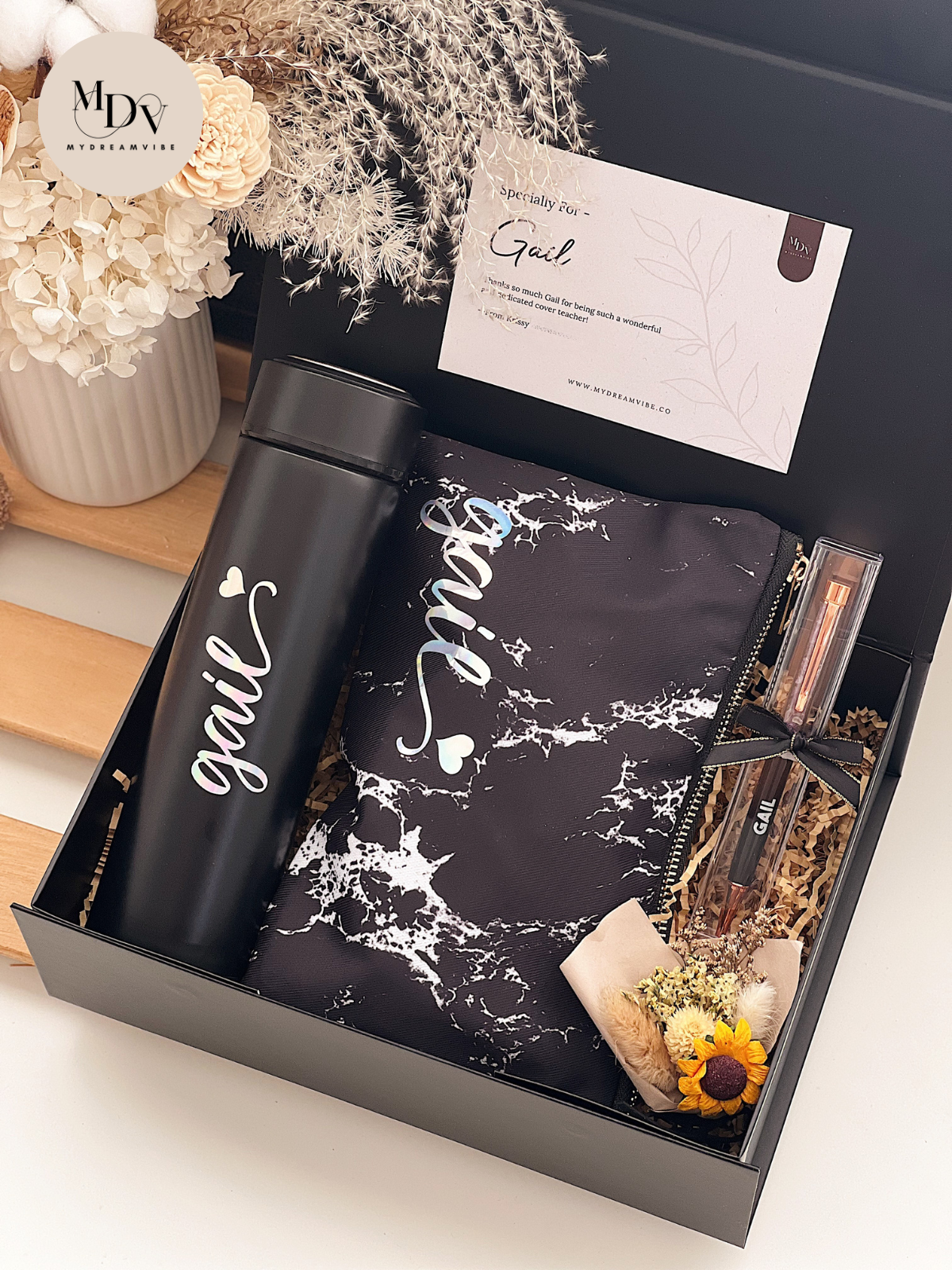 Everyday Luxe Essentials Set – Hydration & Beauty Gift Box