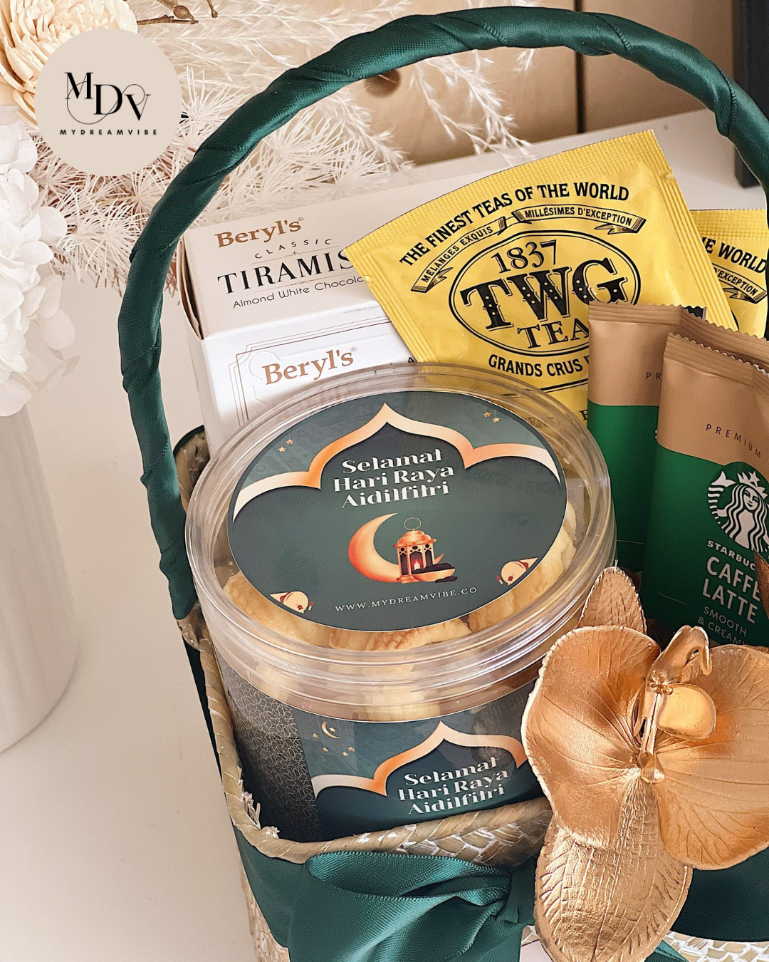 Hari Raya 2025 - RAYA DELIGHTS Gift Basket