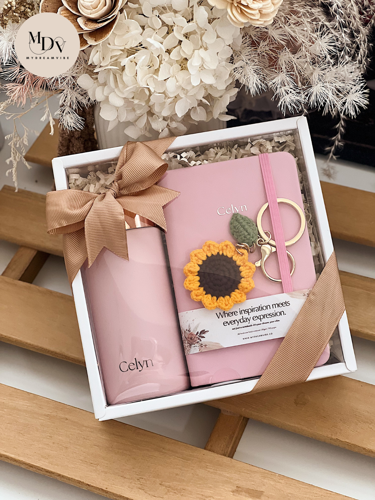 Rays of Gratitude – Notebook & Sunflower Keychain Gift Set