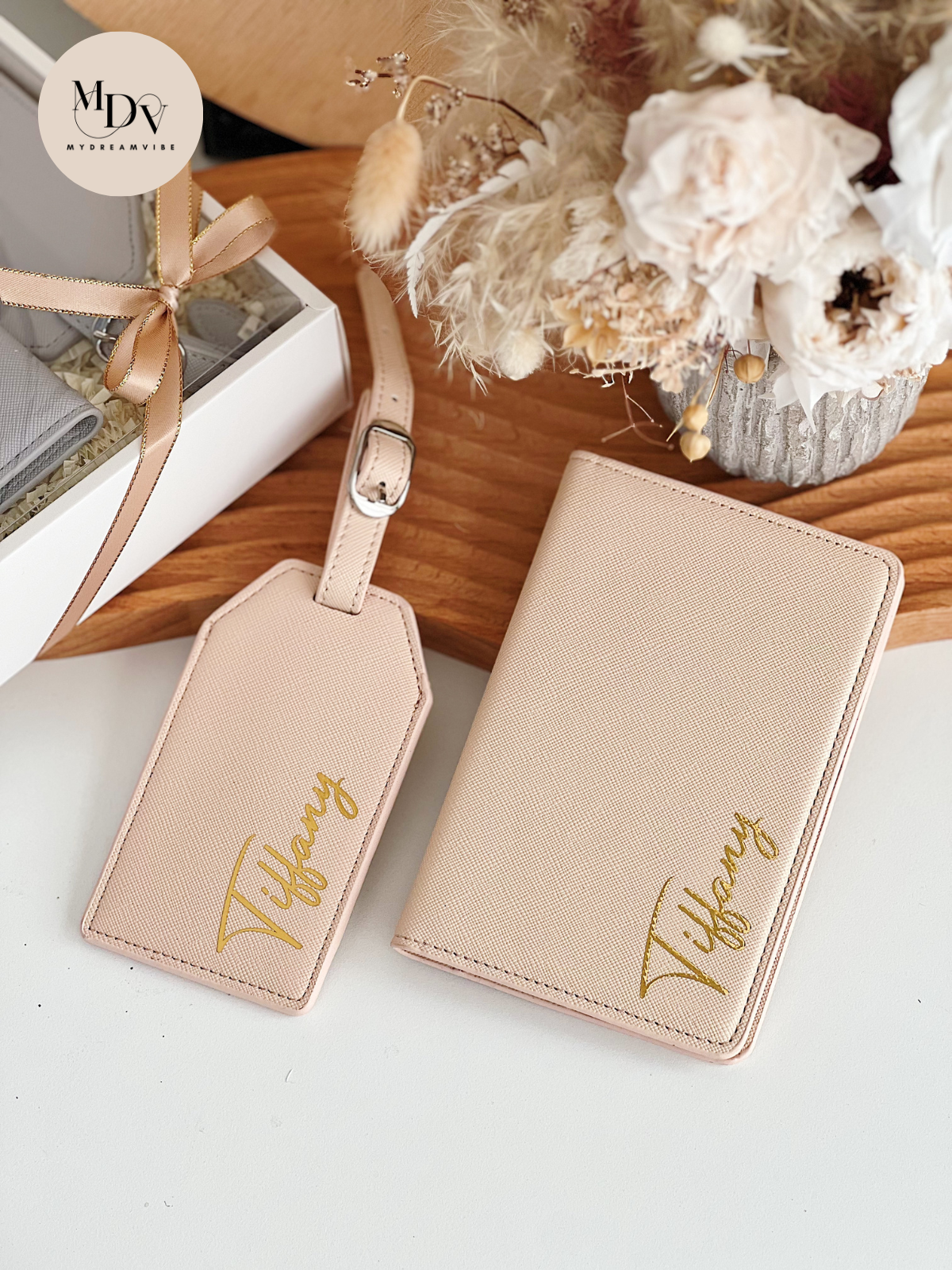 Saffiano Leather Passport Holder with Luggage Tag - NUDE
