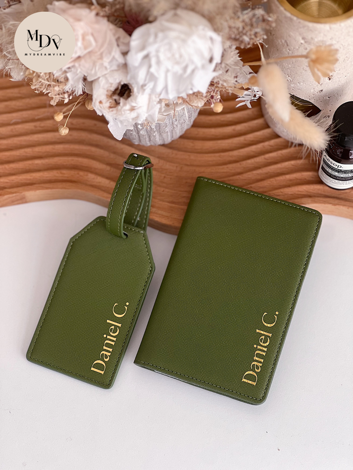 Saffiano Leather Passport Holder with Luggage Tag - OLIVE GREEN