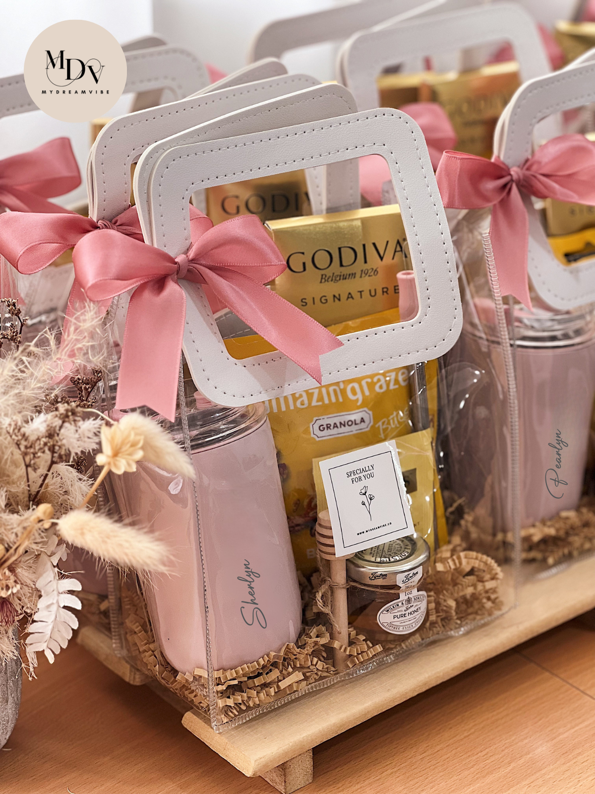 Sereni-Tea Luxe Bag – Personalise Cup with Premium Tea & Chocolate Gift Set