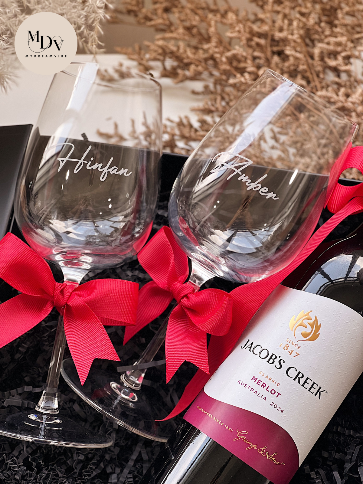 The Signature Toast - Engraved Wine Glass with Merlot Wine