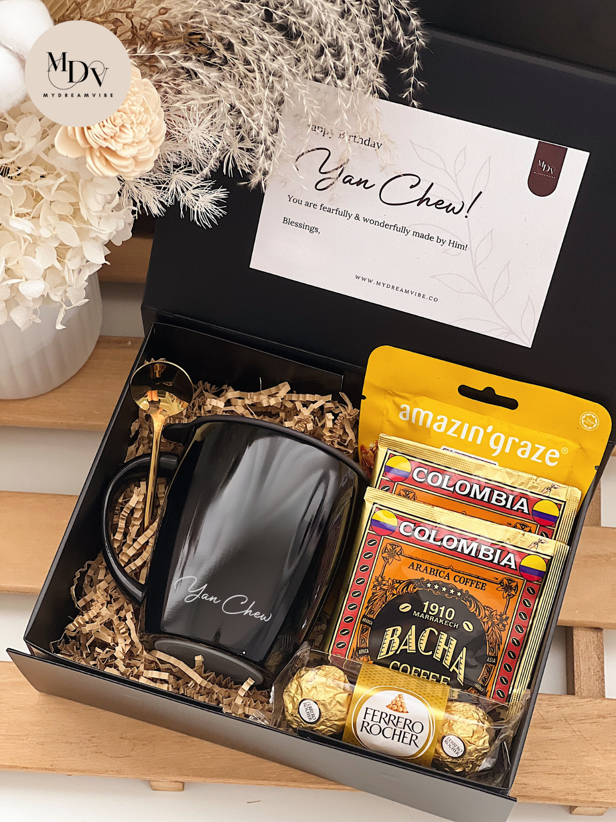 Warm Moments Gift Set – Premium Mug & Treats Box