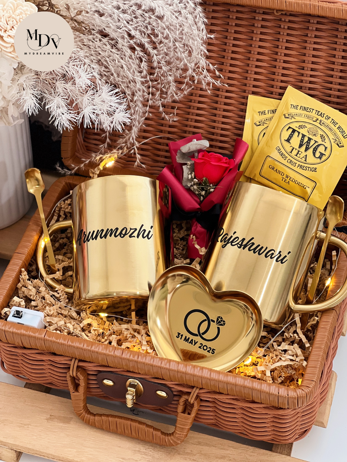 Wedding Gift – Couple Grand Wedding Rattan Basket (with FREE TWG Grand Wedding Tea)