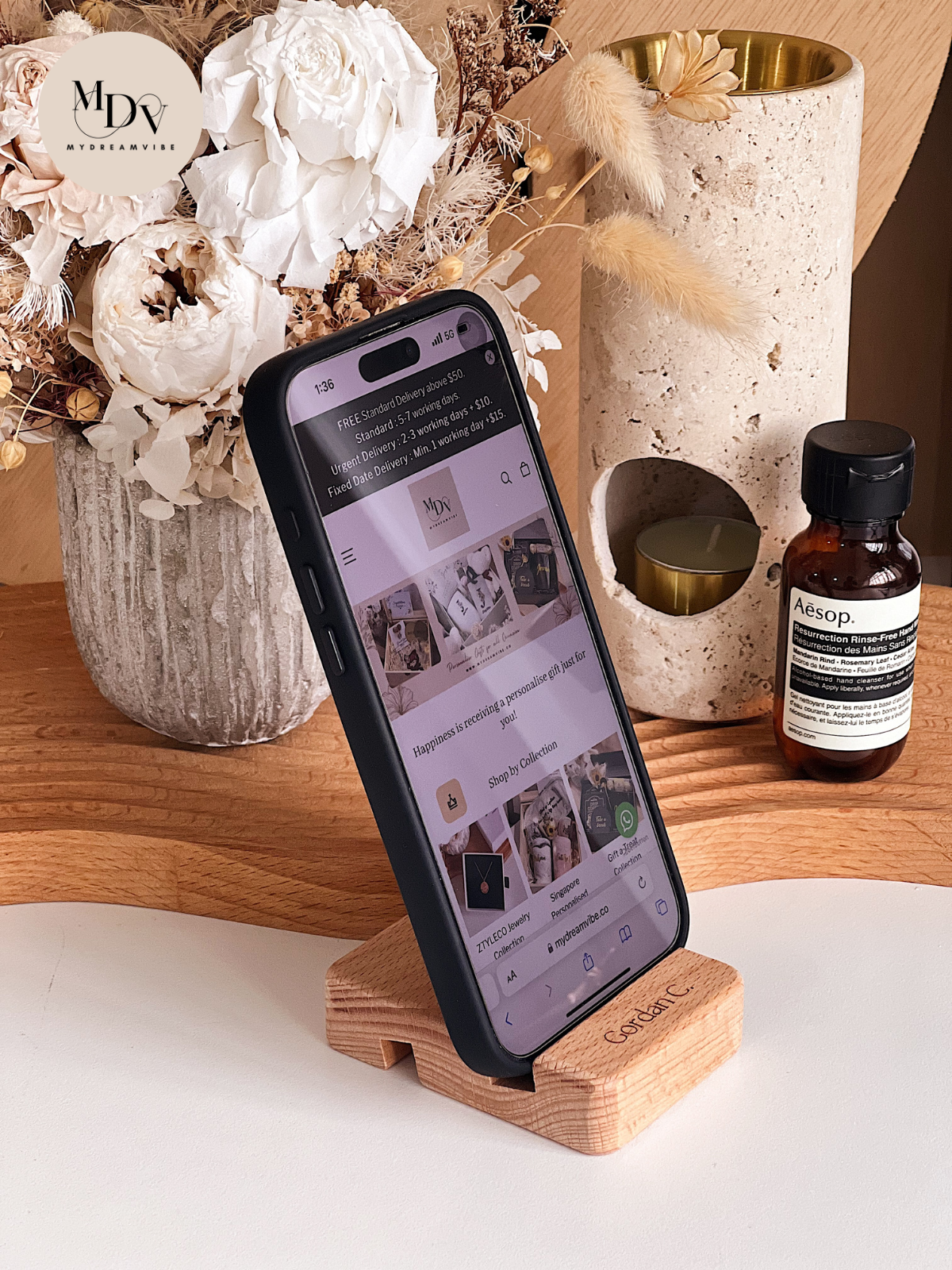 Teachers' Day Wooden Phone Stand