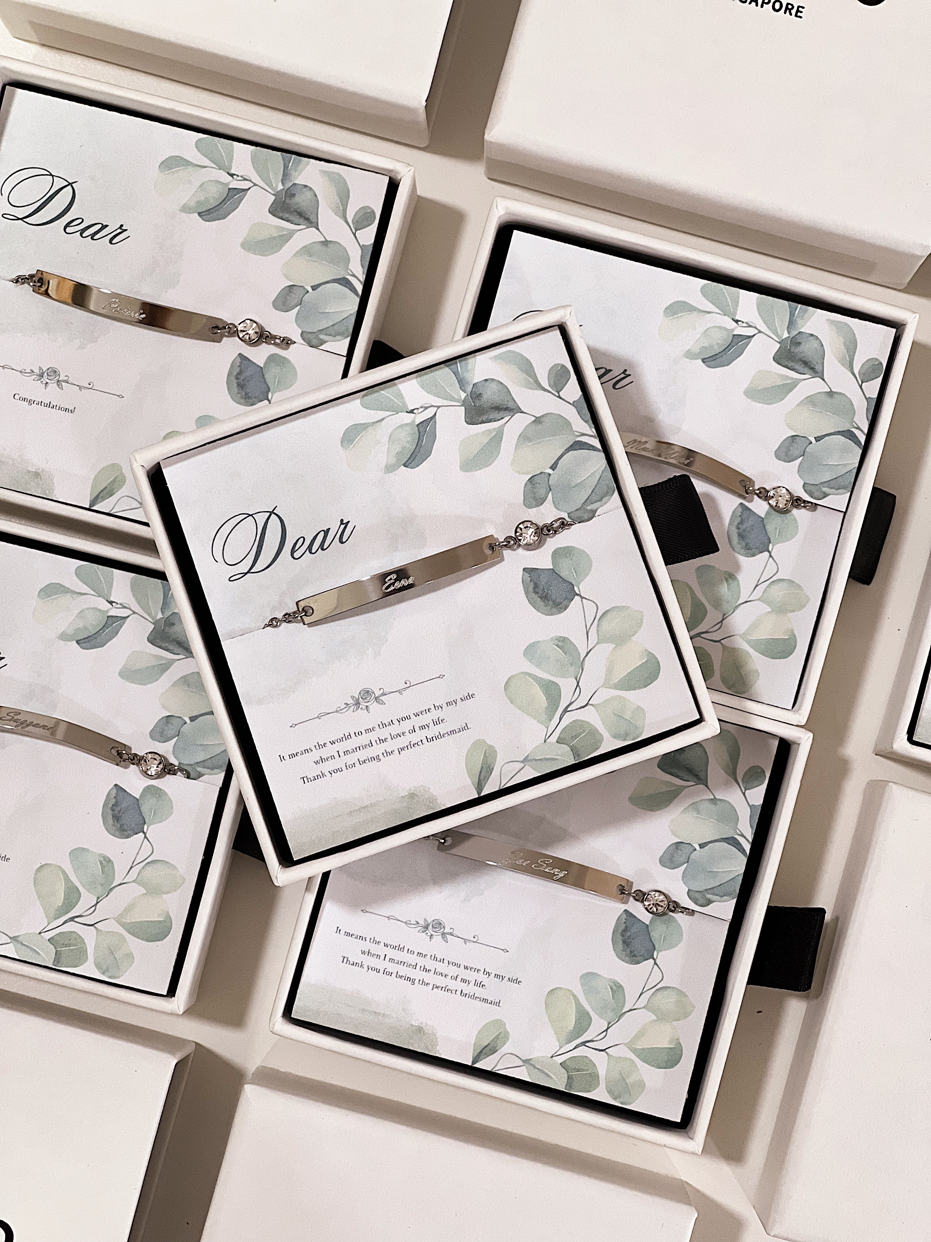 [4 - 6 Bridesmaids Package FREE 1 for Bride] : Horizontal Name Necklace/ Bracelet