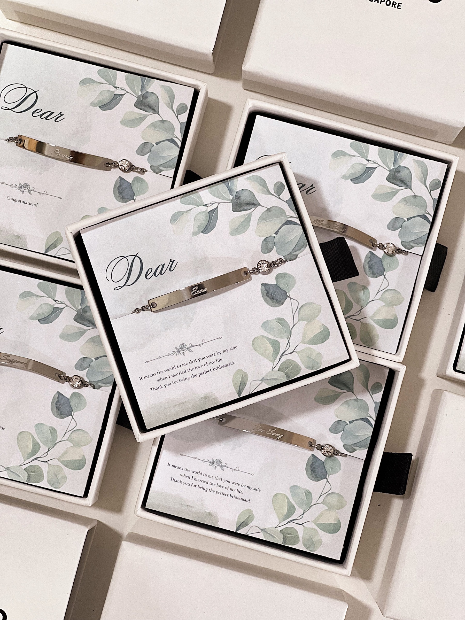 [4 - 6 Bridesmaids Package FREE 1 for Bride] : Horizontal Name Necklace/ Bracelet