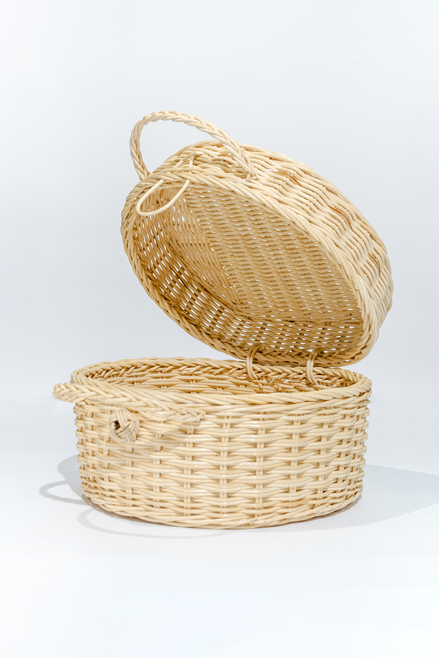 Ivory Dahlia Rattan Bag