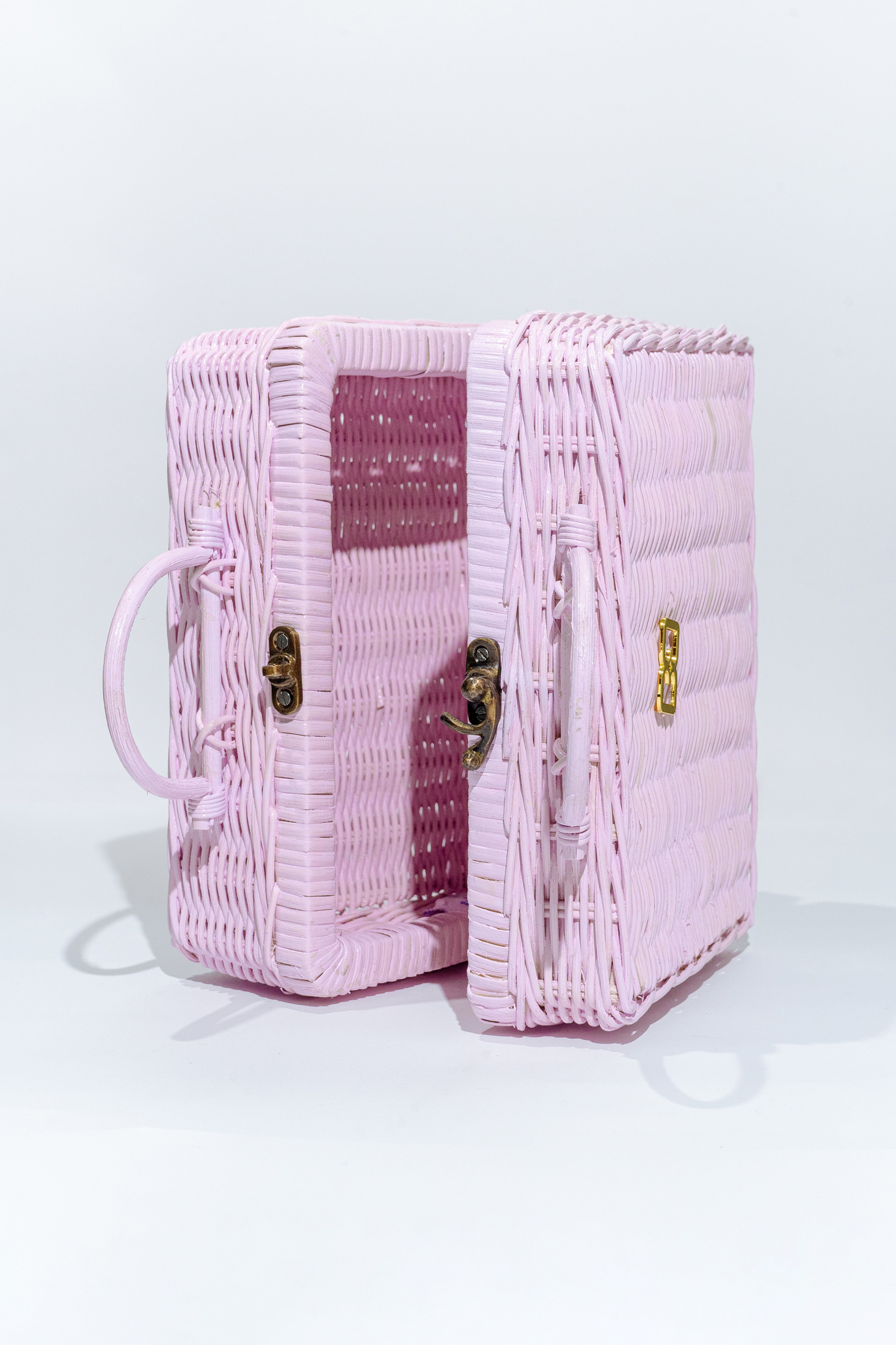 Lilac Renkii Rattan Bag