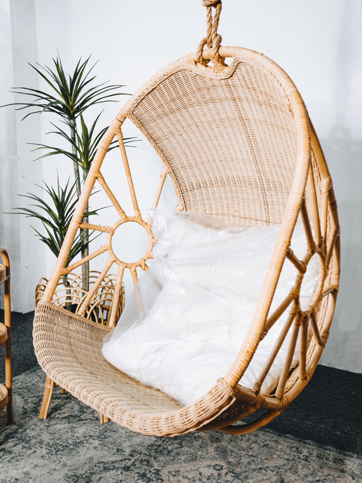 Fely Rattan Swing/Hanging Chair