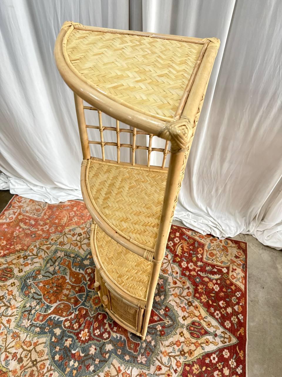 [RENT]Luzy Corner Rattan Rack