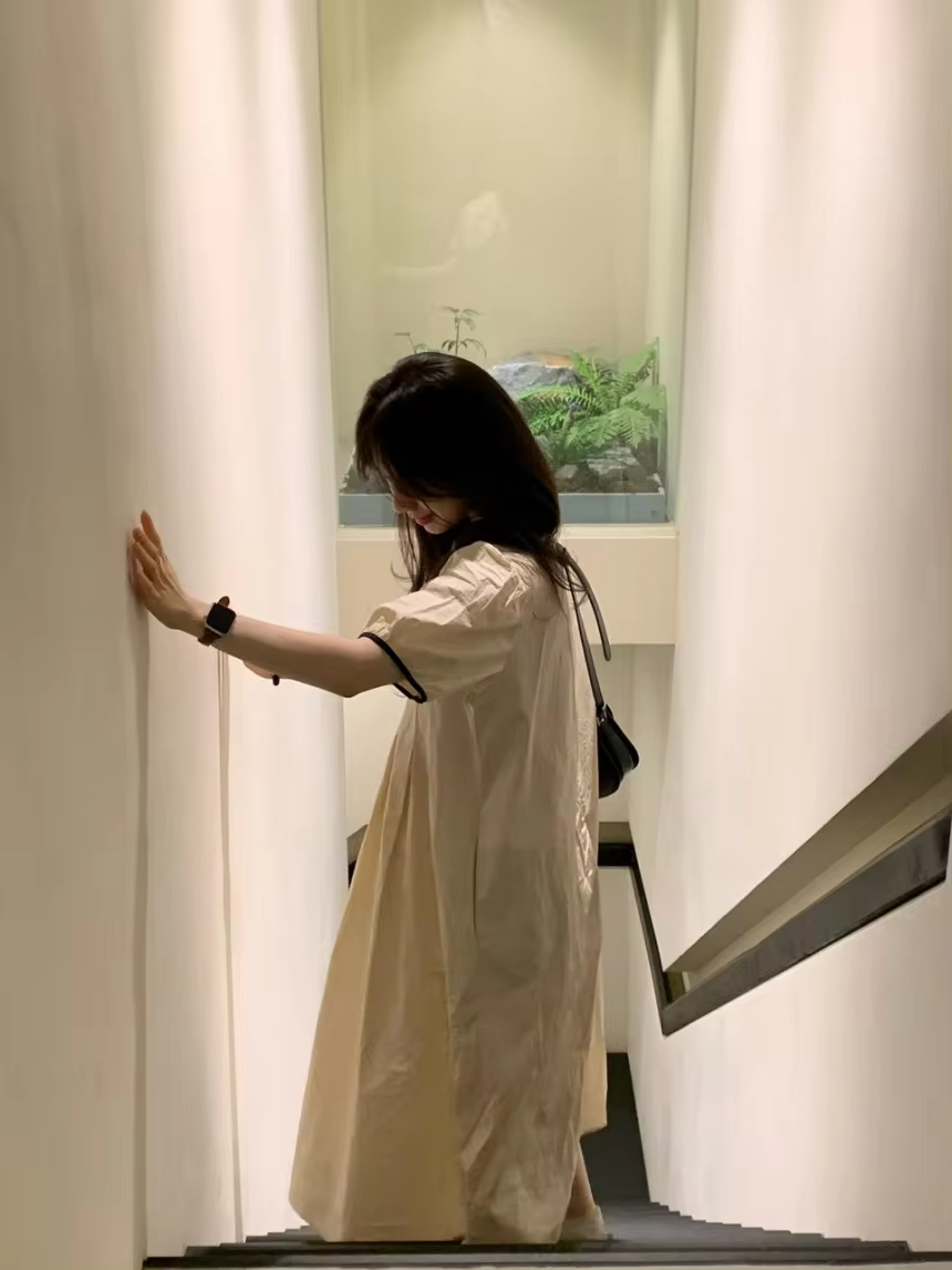 Hot Selling Japan Korean Dresses Small And Minimalist Round Neck Patchwork Contrasting Loose Casual Dress