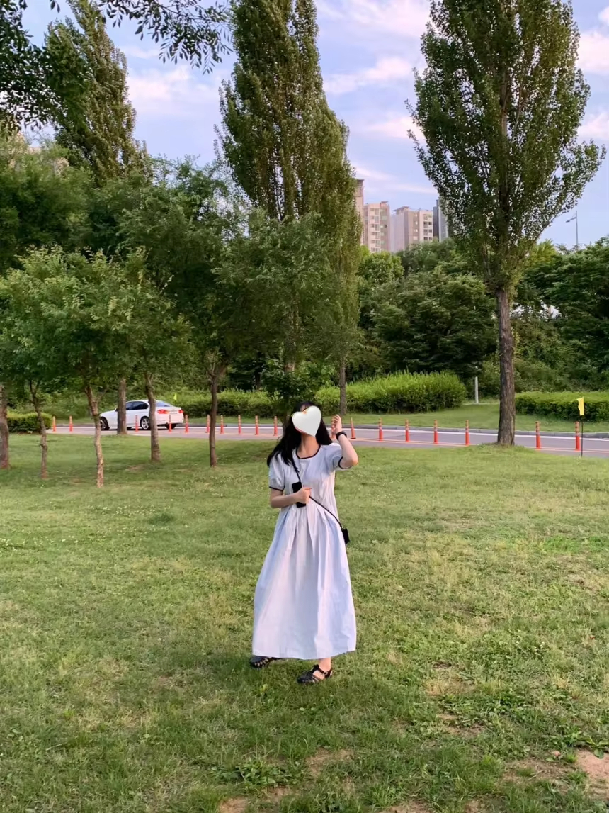 Hot Selling Japan Korean Dresses Small And Minimalist Round Neck Patchwork Contrasting Loose Casual Dress