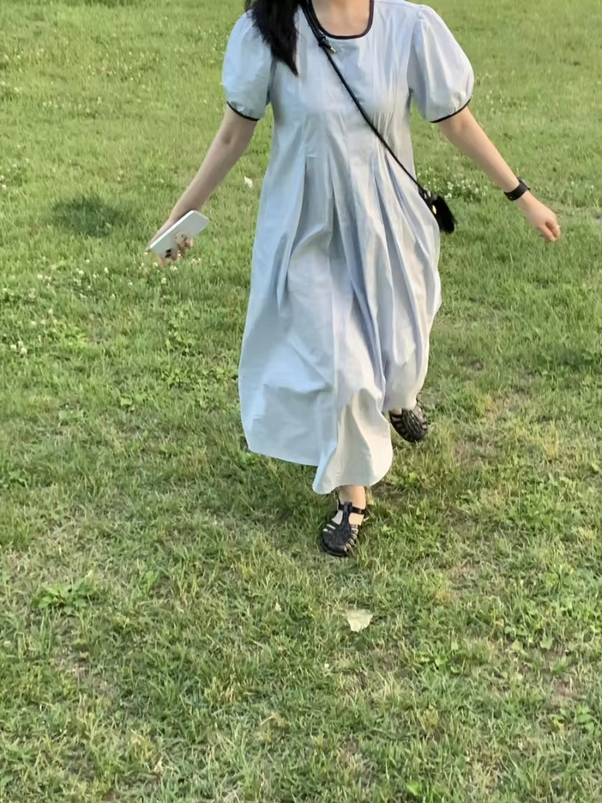 Hot Selling Japan Korean Dresses Small And Minimalist Round Neck Patchwork Contrasting Loose Casual Dress