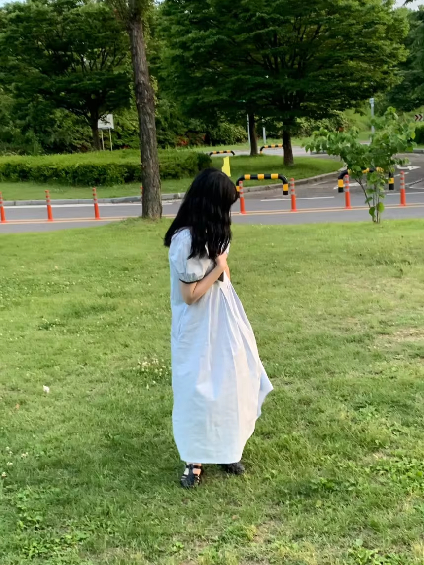 Hot Selling Japan Korean Dresses Small And Minimalist Round Neck Patchwork Contrasting Loose Casual Dress