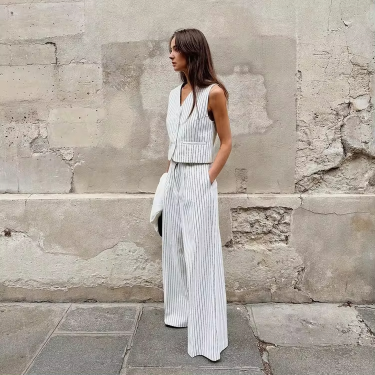Hot Selling Office Street White Striped Vest Waistcoat And Wide Leg Pants Suits 2024 Summer New Two Piece Women's Clothing Set