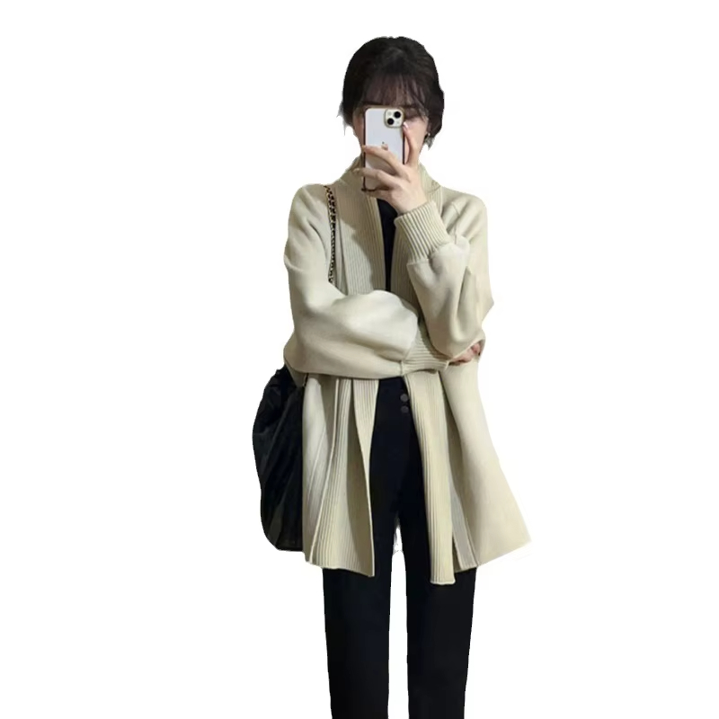 Retro sweater jacket for women in winter, new Japanese style lazy style loose fitting knitted cardigan