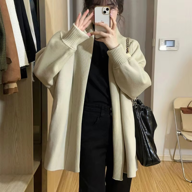 Retro sweater jacket for women in winter, new Japanese style lazy style loose fitting knitted cardigan