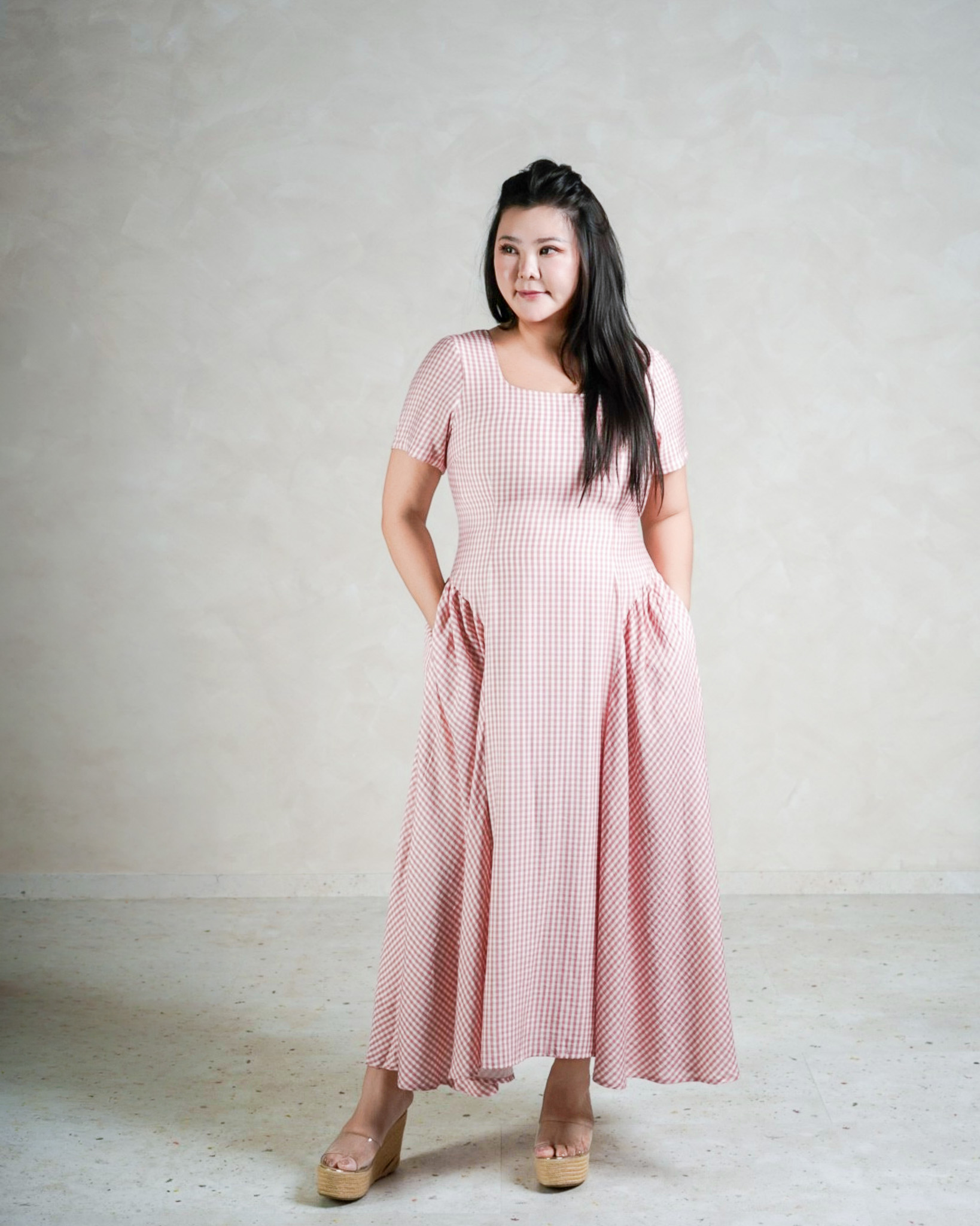 KRISTEN CHECKERED MIDI IN PINK