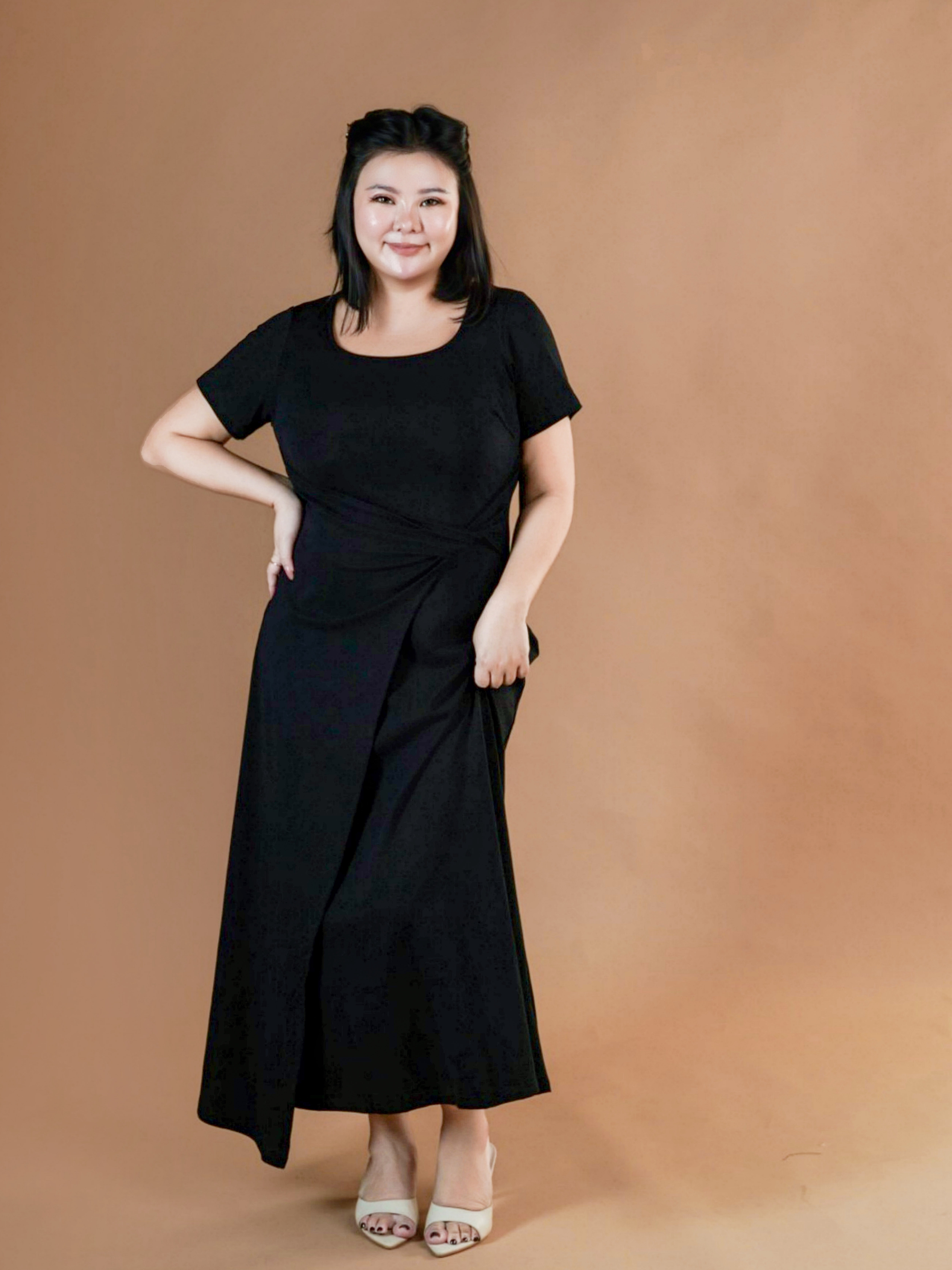 LEONETTE T SHIRT MIDI IN BLACK