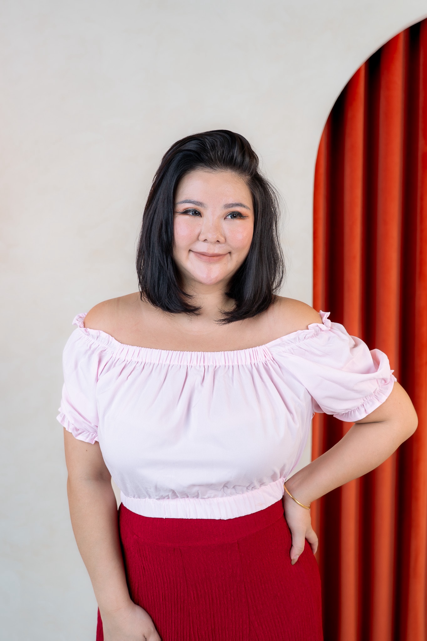 LISHE OFF SHOULDER TOP IN PINK 