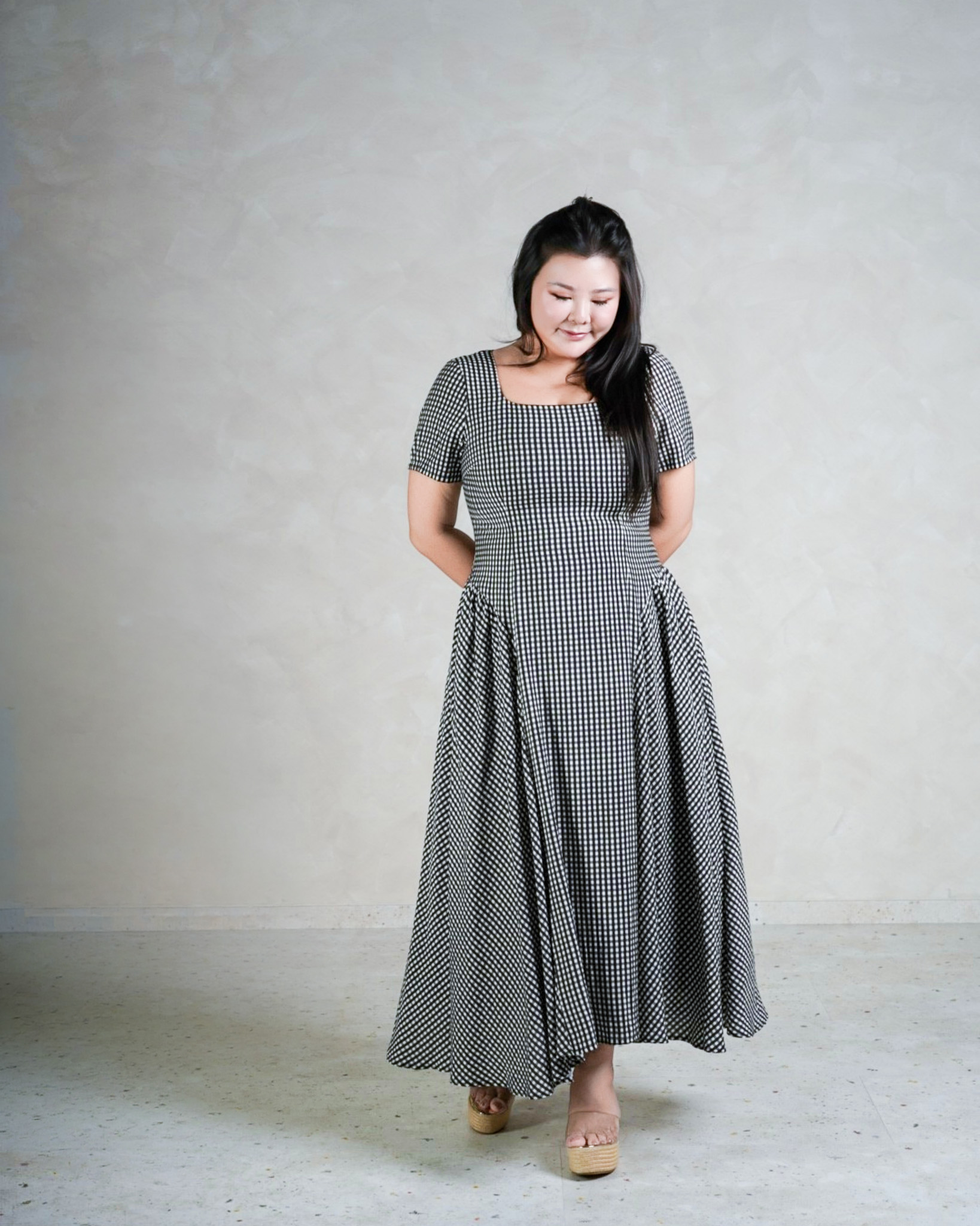 KRISTEN CHECKERED MIDI IN BLACK