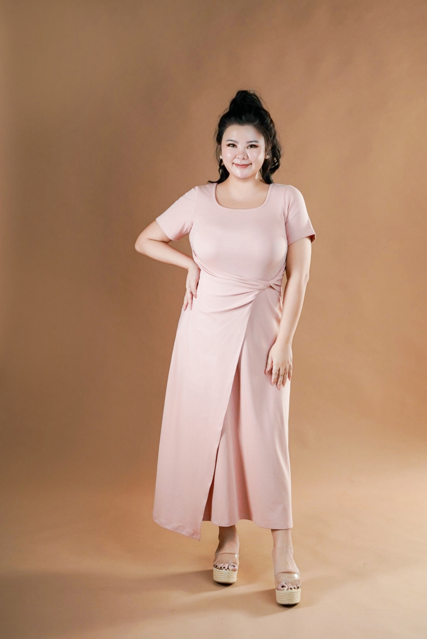 [PO][ETA 3 - 4 WEEKS] LEONETTE T SHIRT MIDI IN PINK