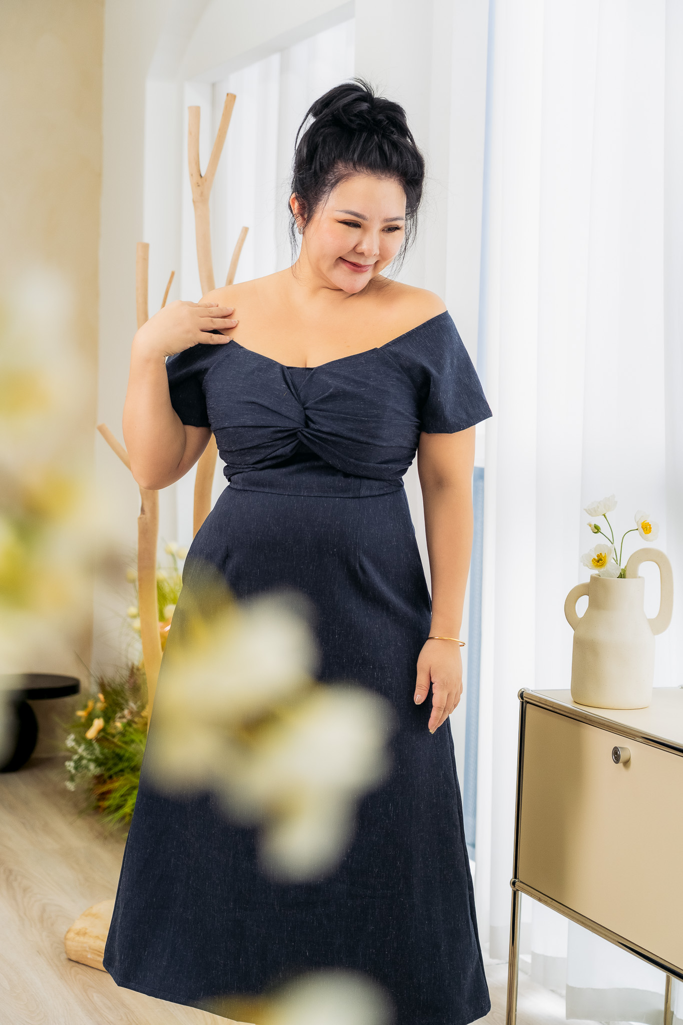 DEMI OFF SHOULDER MIDI