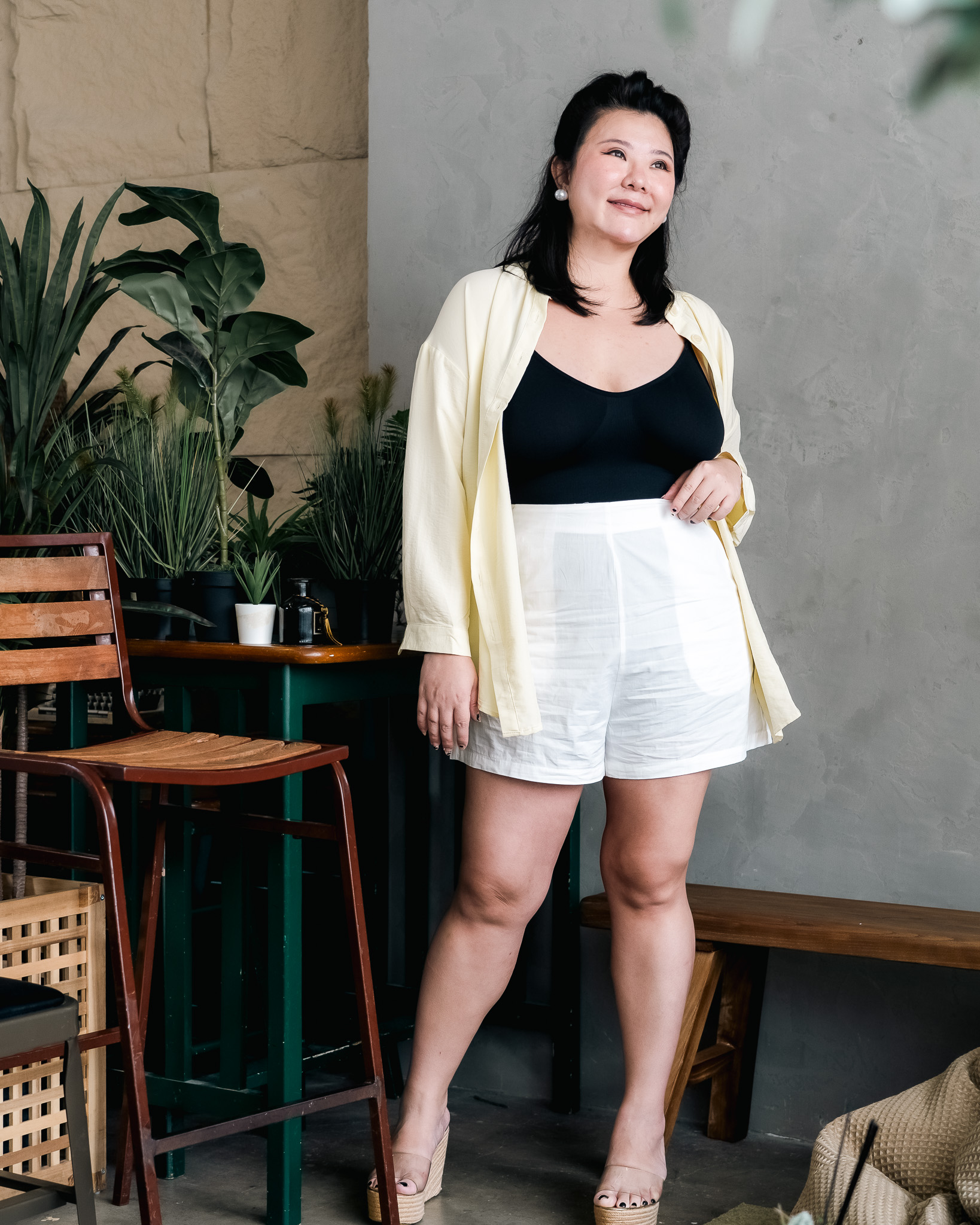 ARIS SHORTS IN WHITE