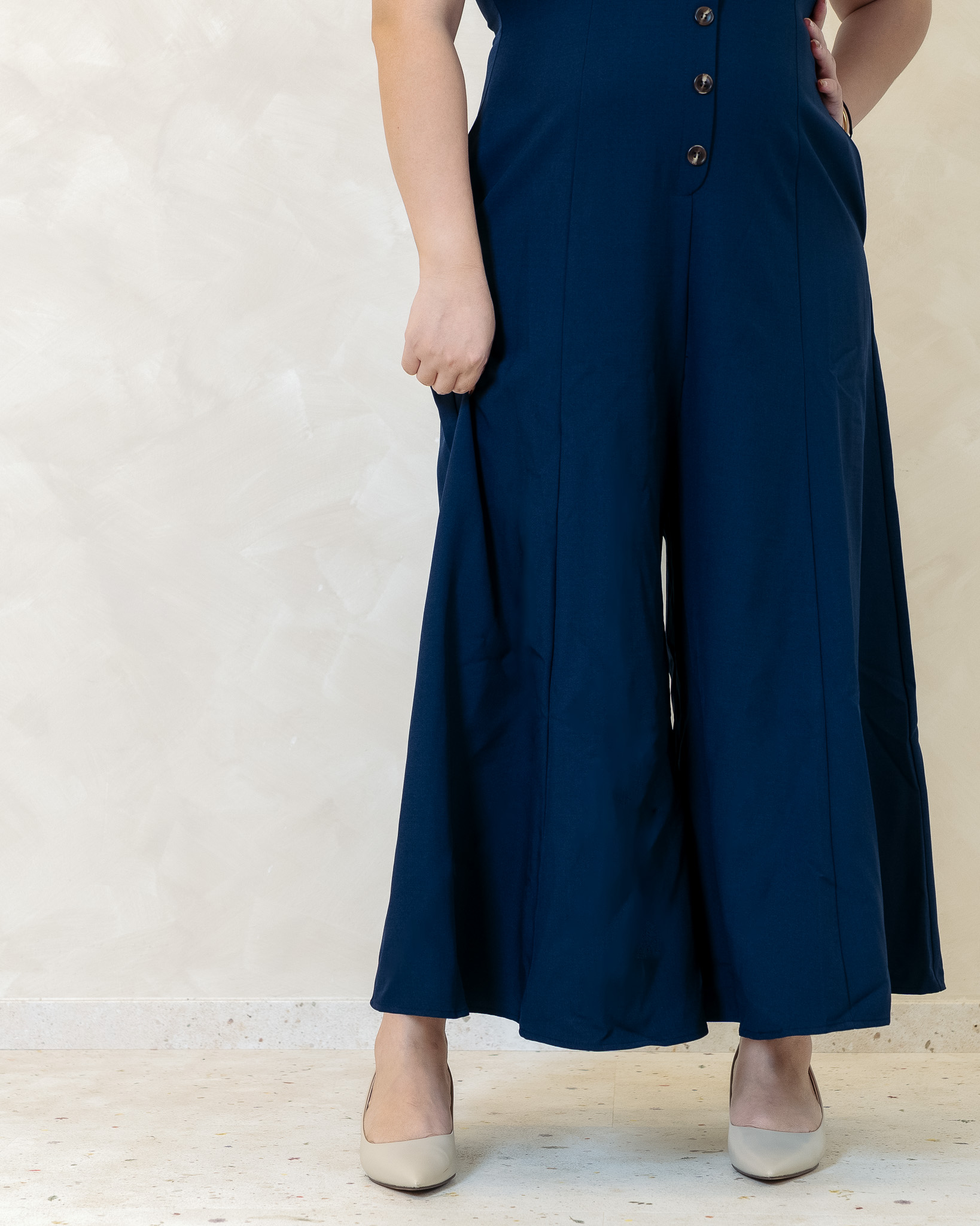 TAMMIE COLD SHOULDER JUMPSUIT