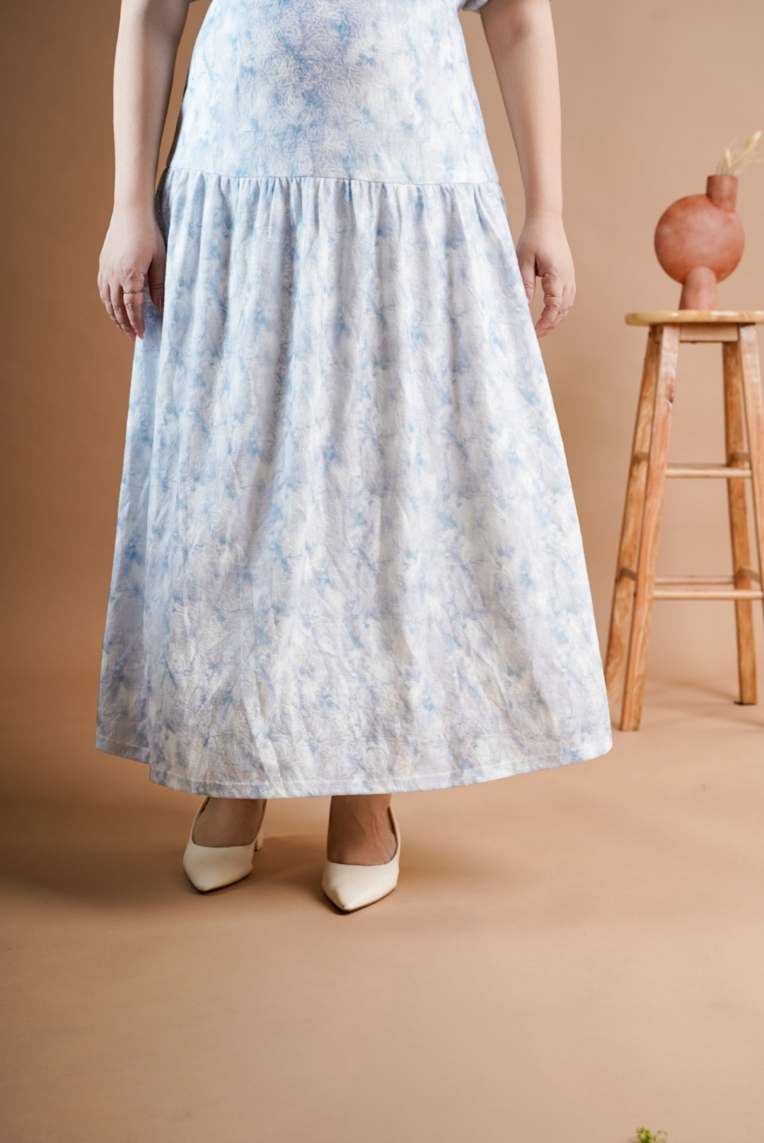 CASSEY LACE MIDI IN BLUE