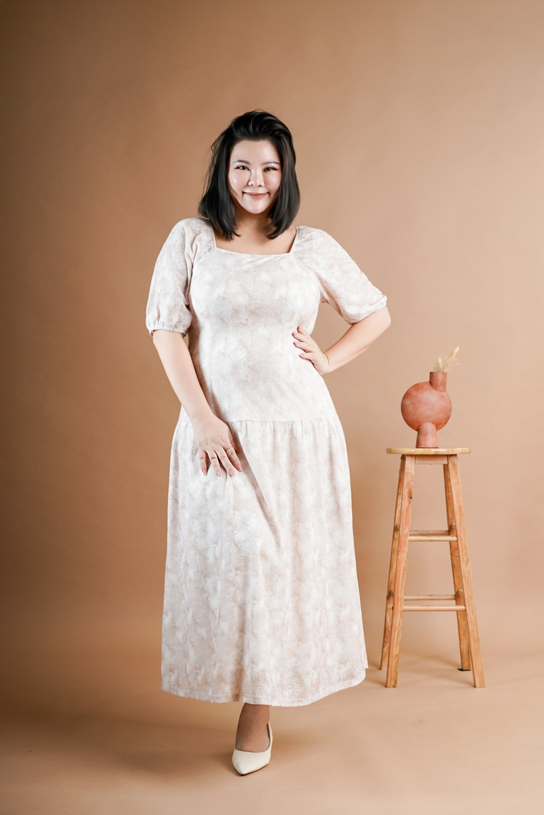 CASSEY LACE MIDI IN NUDE