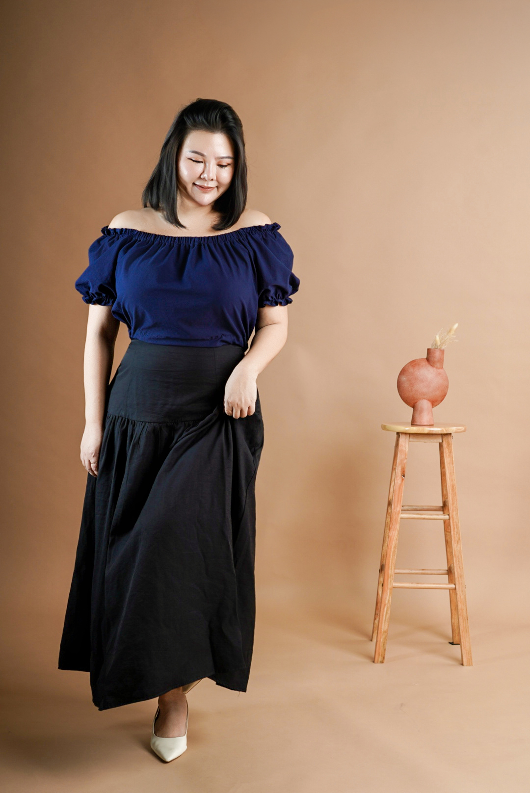 LORELLE SKIRT IN BLACK