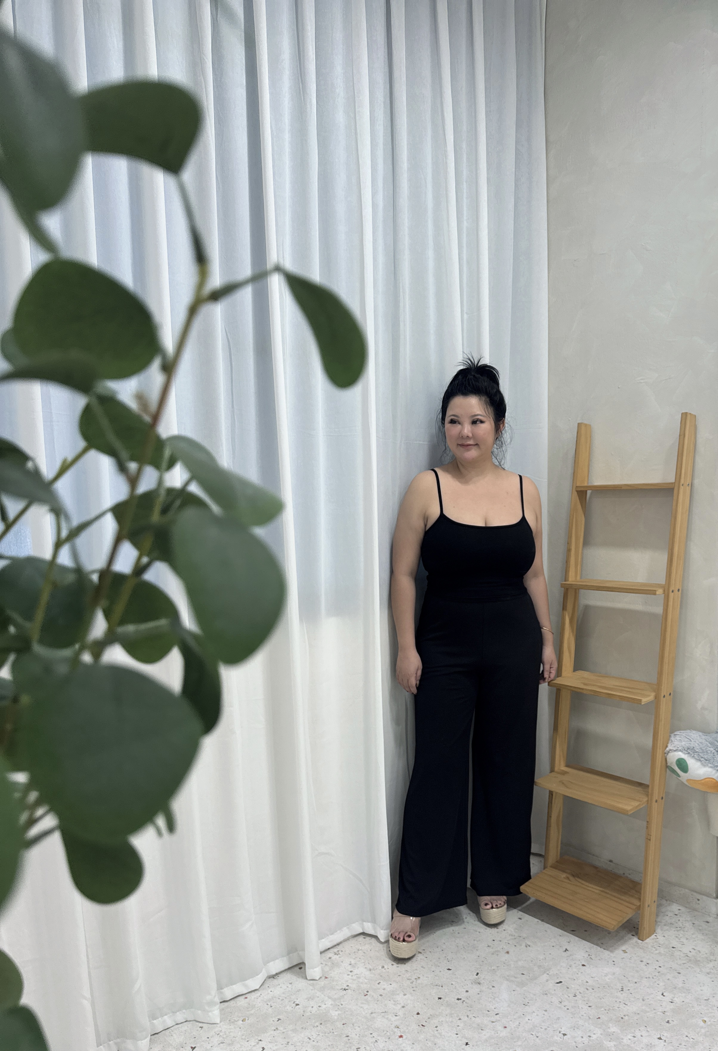 [PO 4- 6 WEEKS] LAYLA BLACK SPAGHETTI TOP