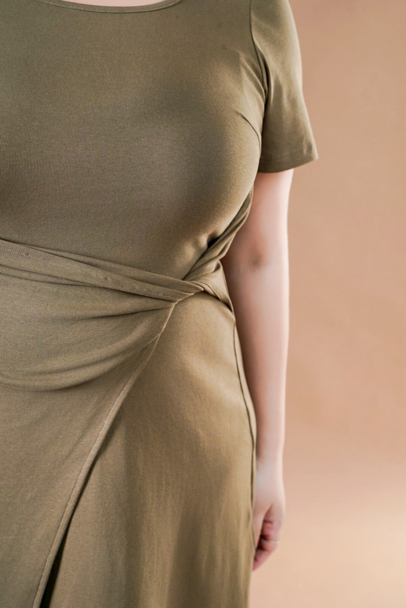 [PO][ETA 3 - 4 WEEKS] LEONETTE T SHIRT MIDI IN ARMY