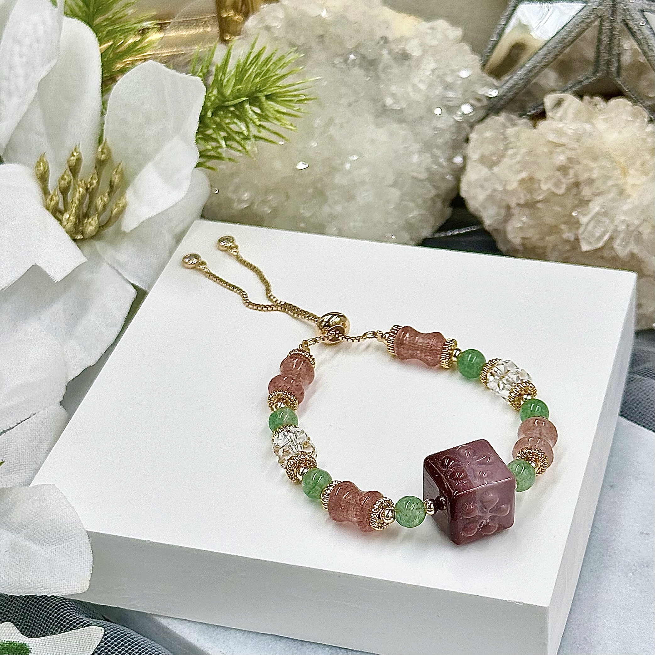 Alashan Flower Cube With Strawberry Quartz Push-Pull Bracelet
