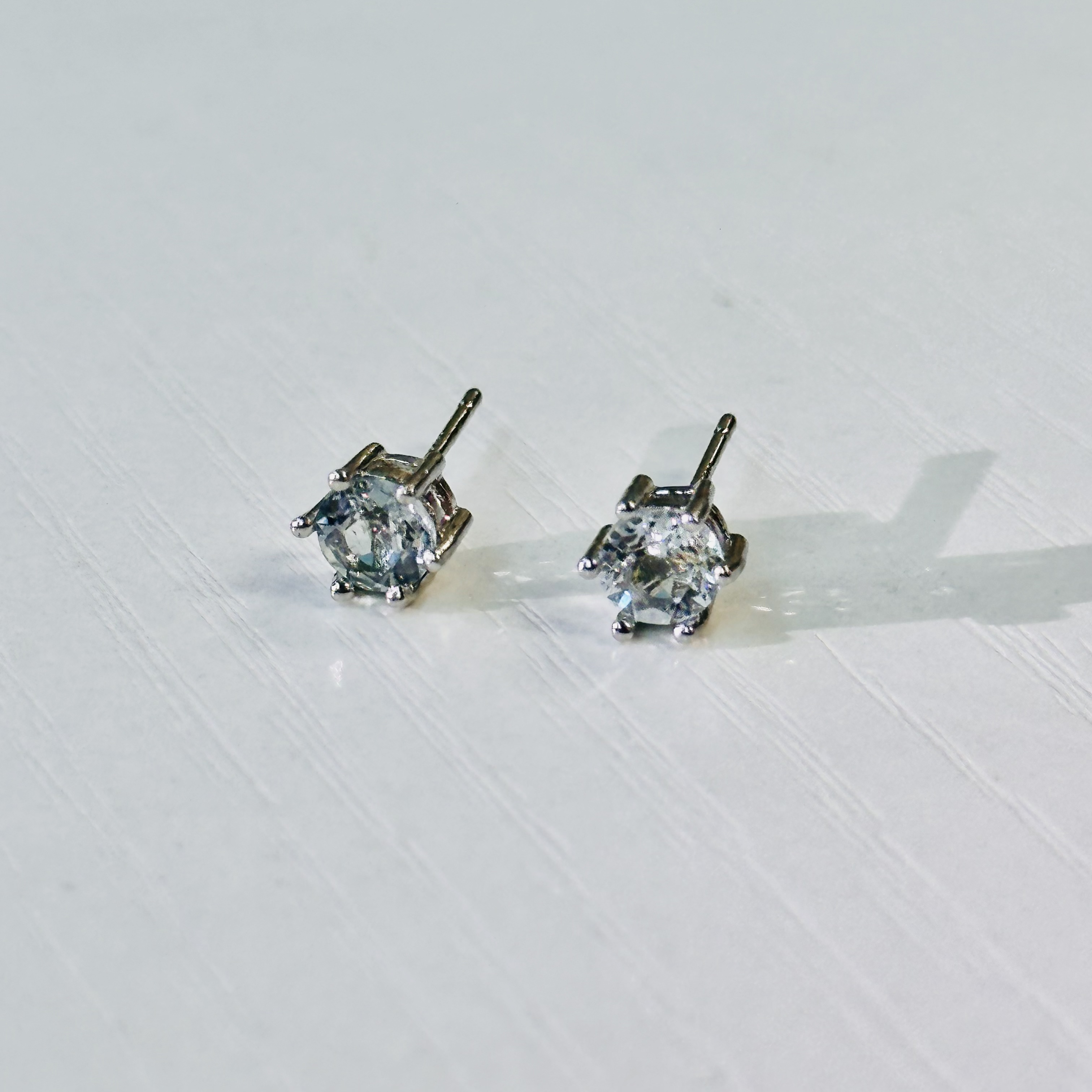 <<SG Seller>> CRZtales Assorted Natural Crystal Earstuds Earrings| Natural Crystals | Crystal Design #CRZEarring