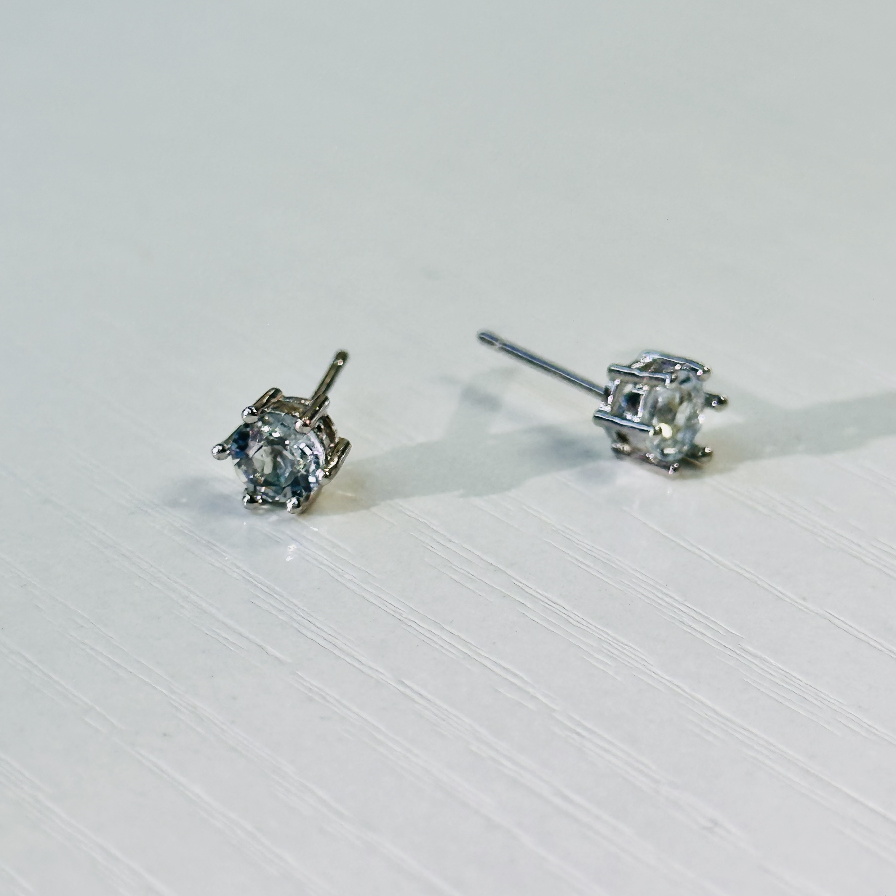 <<SG Seller>> CRZtales Assorted Natural Crystal Earstuds Earrings| Natural Crystals | Crystal Design #CRZEarring