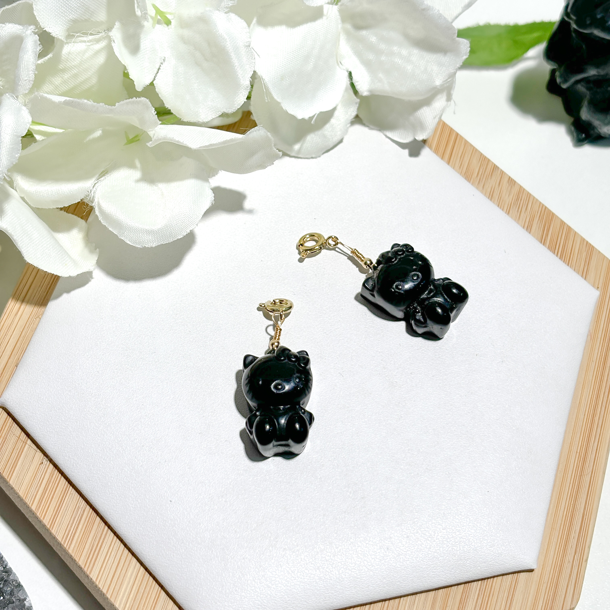 <<SG Seller>> CRZtales Obsidian Charmie #CRZcharmie