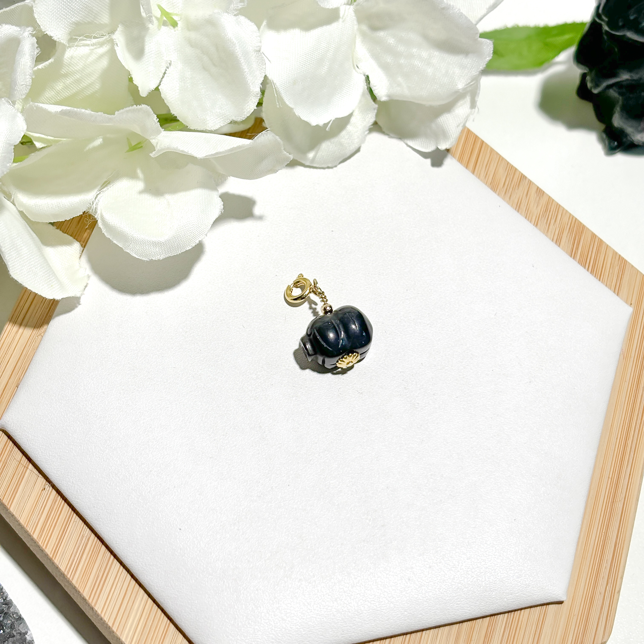 <<SG Seller>> CRZtales Obsidian Charmie #CRZcharmie